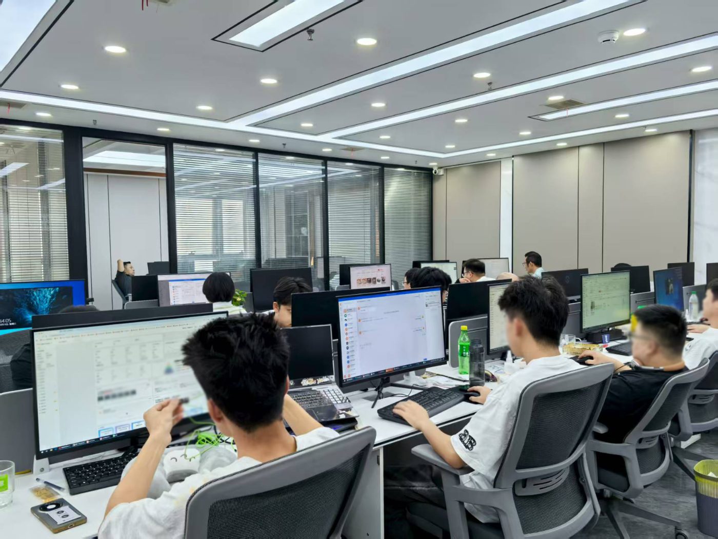 边启科技研发团队